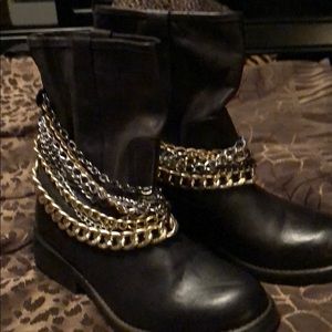 Nwot Dark brown boots